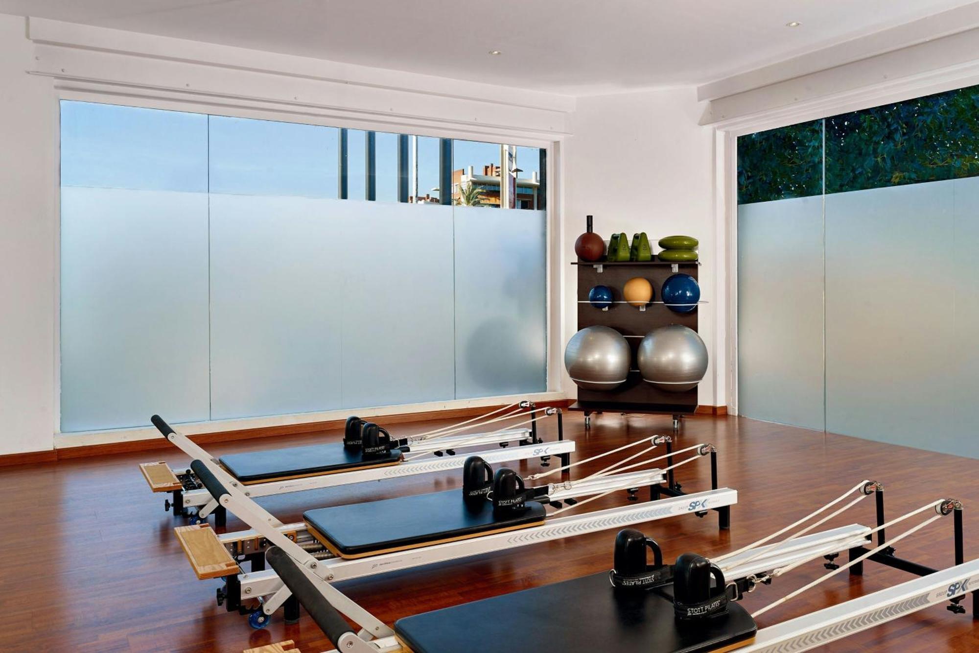 Hotel Arts Barcellona Esterno foto A Pilates studio
