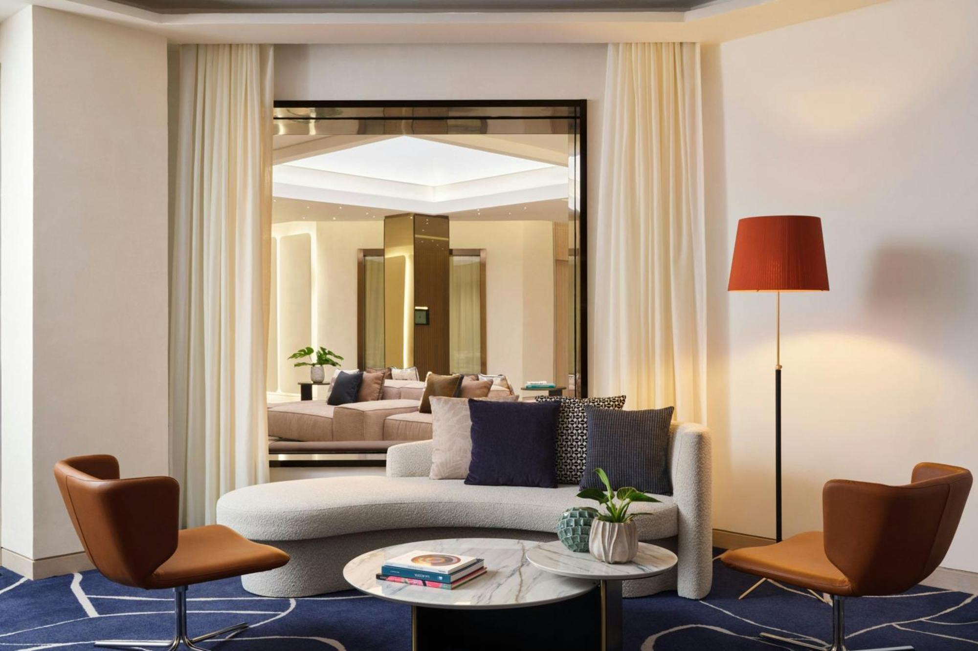 Hotel Arts Barcellona Esterno foto A suite at the hotel