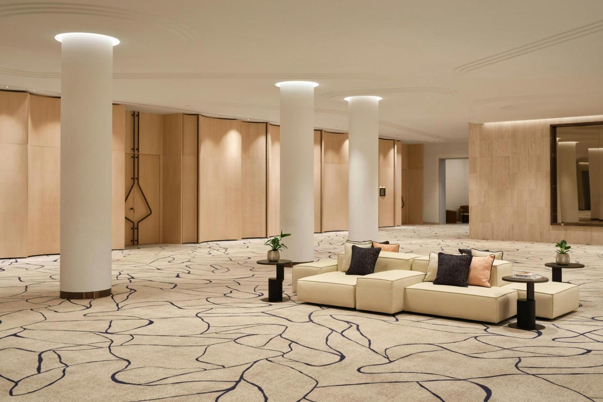 Hotel Arts Barcellona Esterno foto The lobby